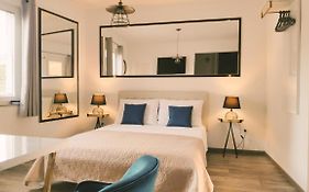 Central Park Suites